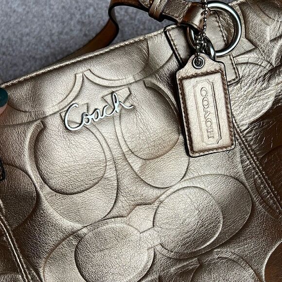 Vintage COACH Authentic Metallic Gold Embossed Purse / Bag - Picture 14 of 15